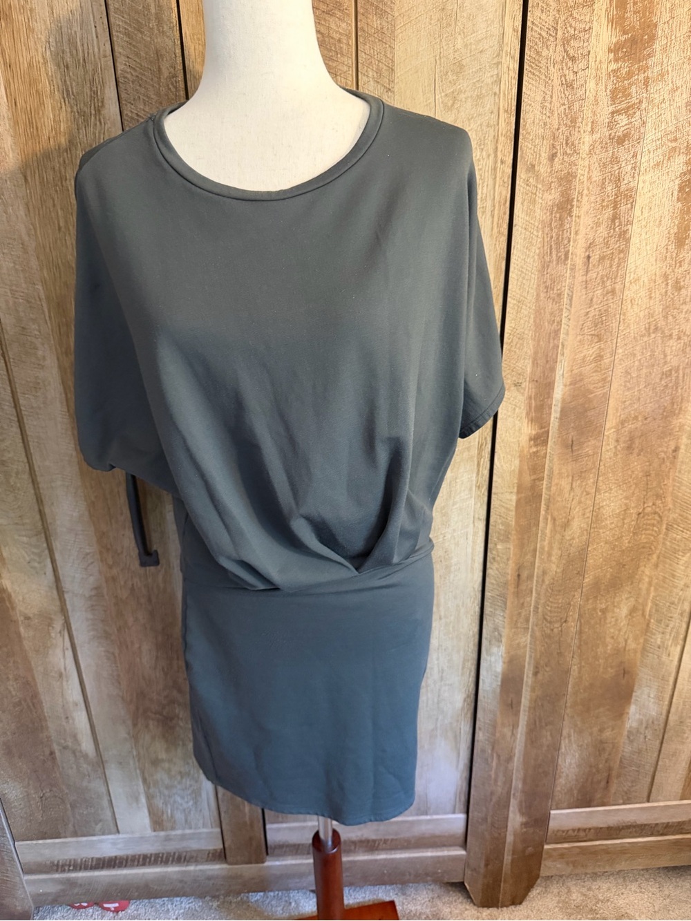 Athleta Slate Gray Short Sleeve Blouson Waist Mini Dress